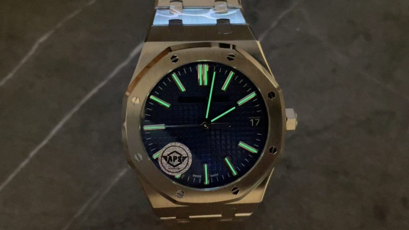 Audemars Piguet Royal Oak 15510ST.OO.1320ST.01 Blue 41 mm 1:1 Replica Watch - Image 2