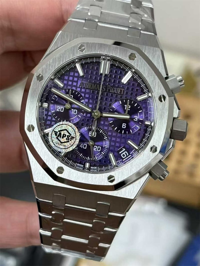 Audemars Piguet Royal Oak 26240BC.OO.1320BC.01 Chronograph 41mm Purple Dial 1:1 Replica by APS - Image 2