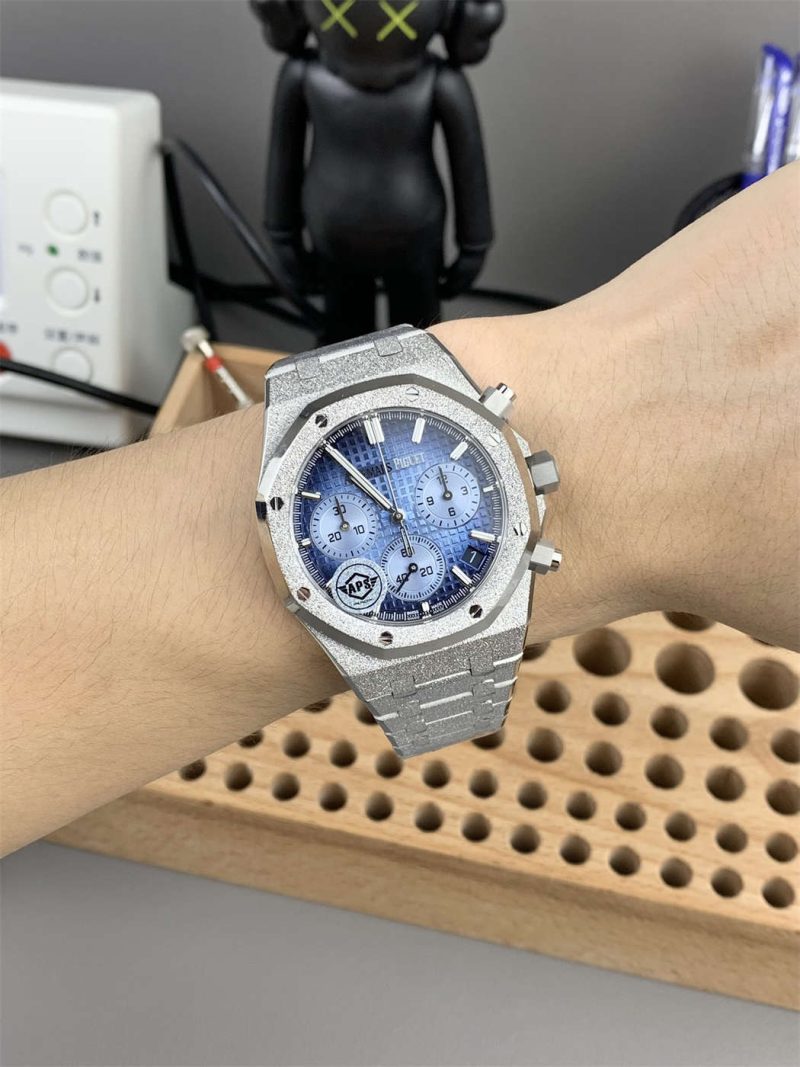 Royal Oak 26240BC.GG.1324BC.01 Blue Dial Frosted Gold Chronograph Replica - Image 2