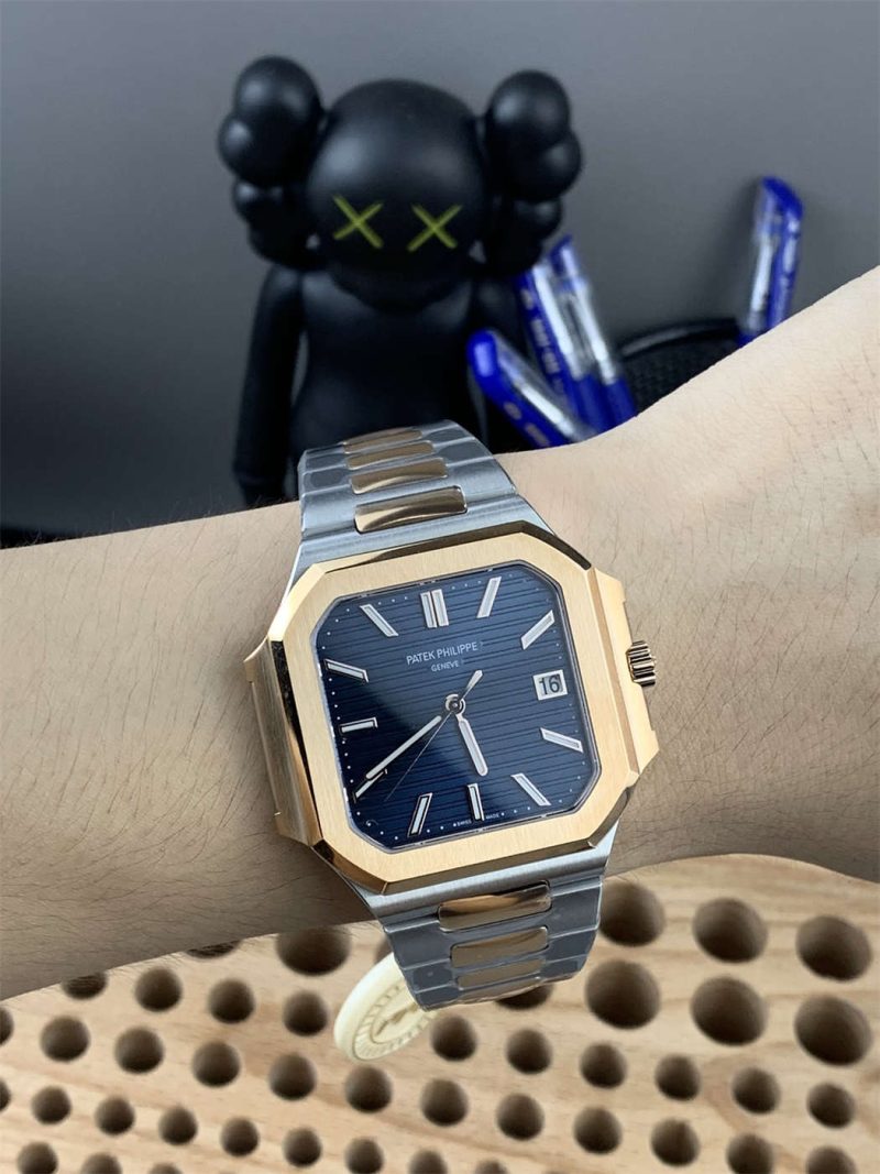 Patek Philippe Cubitus 5821/1AR-001 Two-Tone Blue Dial 1:1 Replica Watch - Image 2