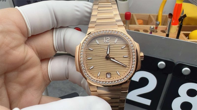 Patek Philippe Nautilus 7118/1200R Rose Gold Ladies 1:1 Replica by 3K Factory - Image 2