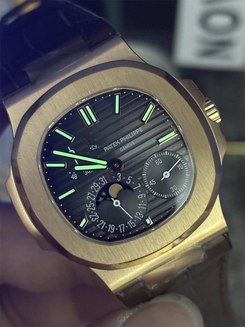 Patek Philippe Nautilus 5712GR-001 Rose Gold Moonphase 1:1 Replica Watch - Image 2