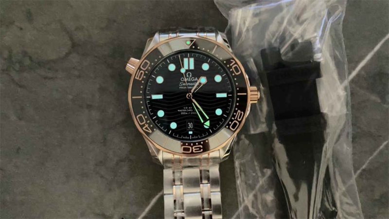 Omega Seamaster Diver 300M 42mm Steel & Rose Gold 1:1 Homage Replica Watch - Image 2
