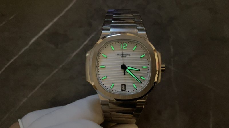 Patek Philippe Nautilus 7118/1A-010 Ladies 3K 1:1 Replica Watch - Image 2