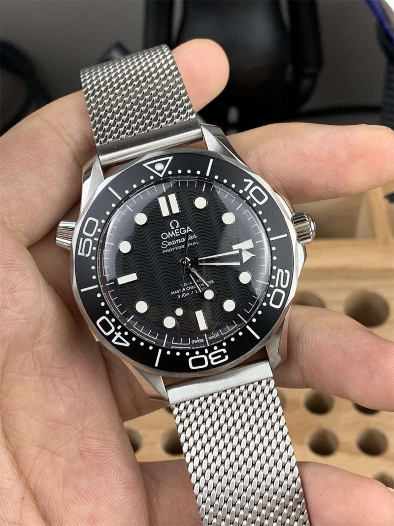 Omega Seamaster Diver 300M 42mm Black 1:1 Replica by VS Factory - Image 2