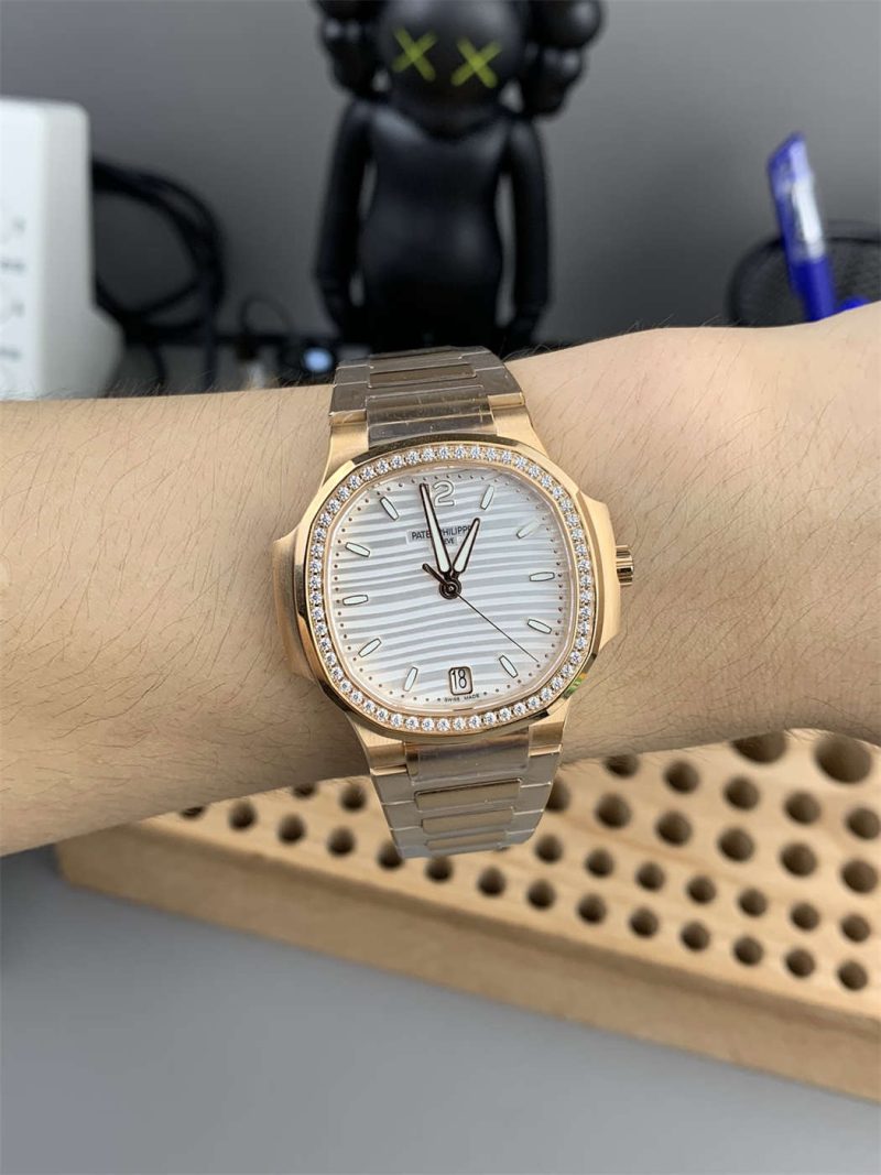Nautilus 7118 Ladies Rose Gold Diamond Bezel 1:1 Replica Watch - Image 2