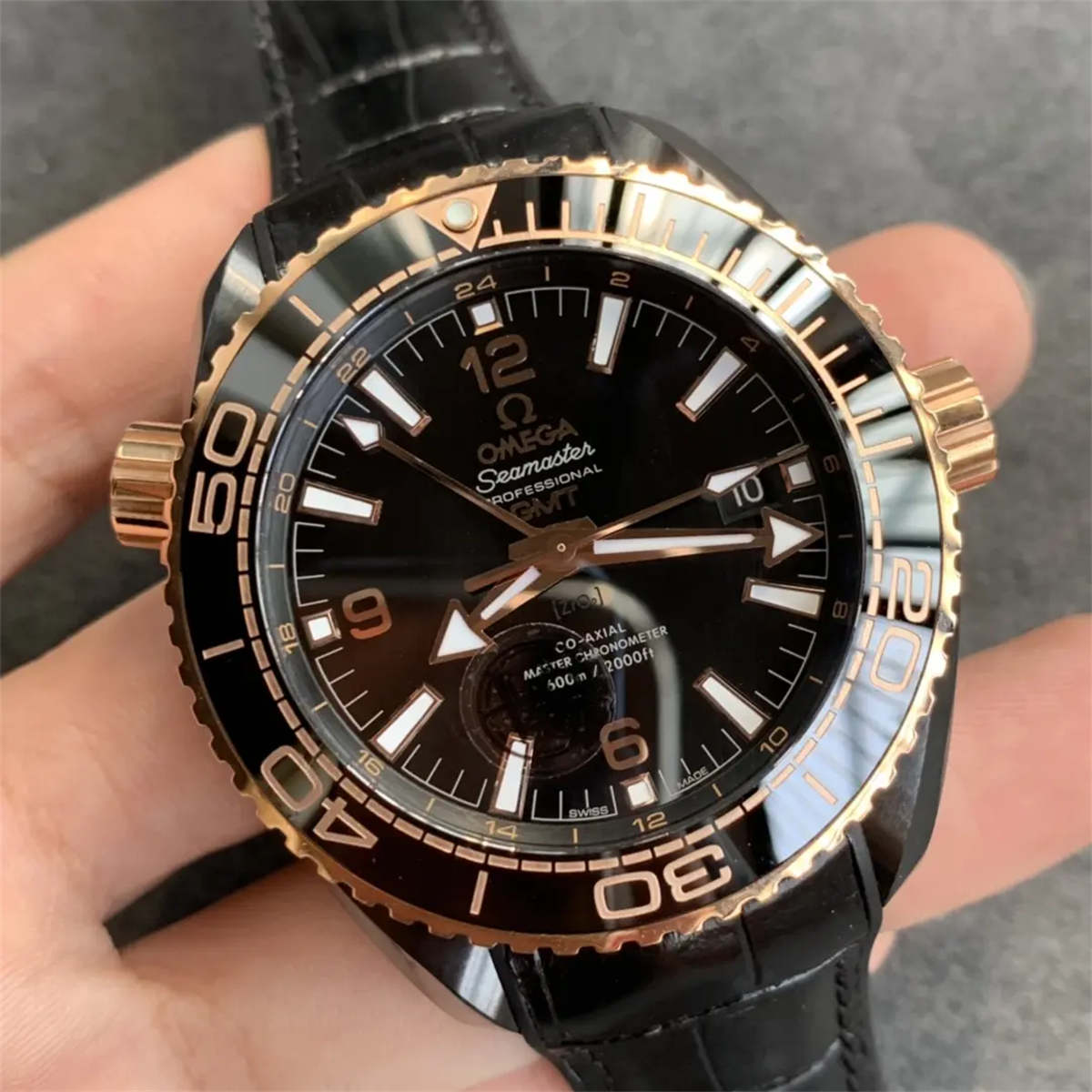 What are the differences between real and super clone watch makes? 6