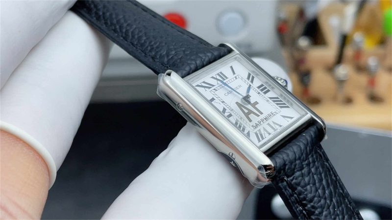 Cartier Tank Solo W5200013 / W5200014 1:1 Swiss Replica Watch - Image 3