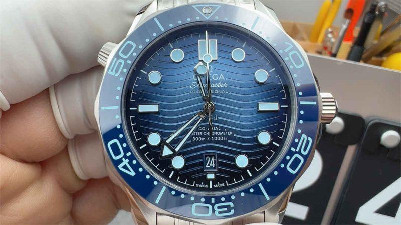 Omega Seamaster Diver 300M Summer Blue 210.30.42.20.03.003 1:1 VSF Replica Diver Watch - Image 3
