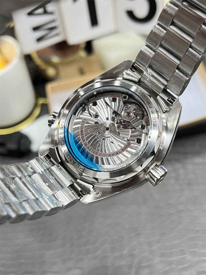 Omega Seamaster Planet Ocean 43.5 mm – VSF Premium 1:1 Replica Diver Watch - Image 3