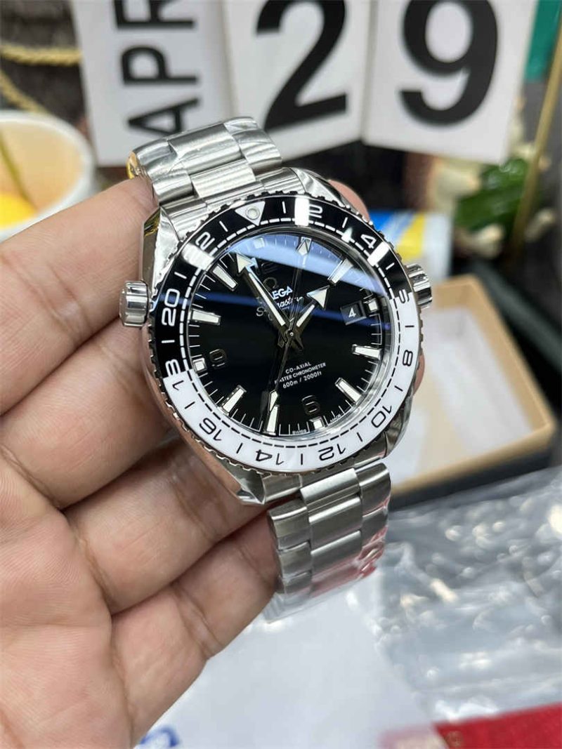 Omega Seamaster Planet Ocean 600M Co-Axial Master Chronometer 43.5 mm 1:1 Replica - Image 3
