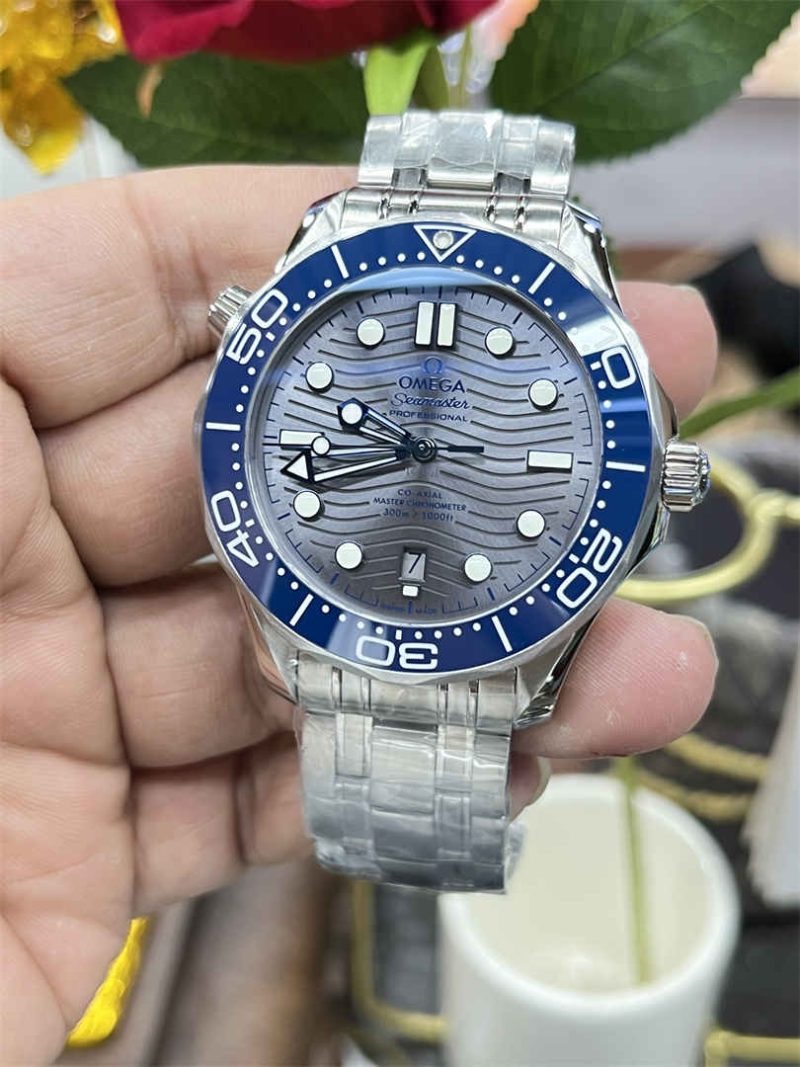 Omega Seamaster Diver 300M 42mm Grey Dial Replica – VSF 1:1 Homage - Image 3