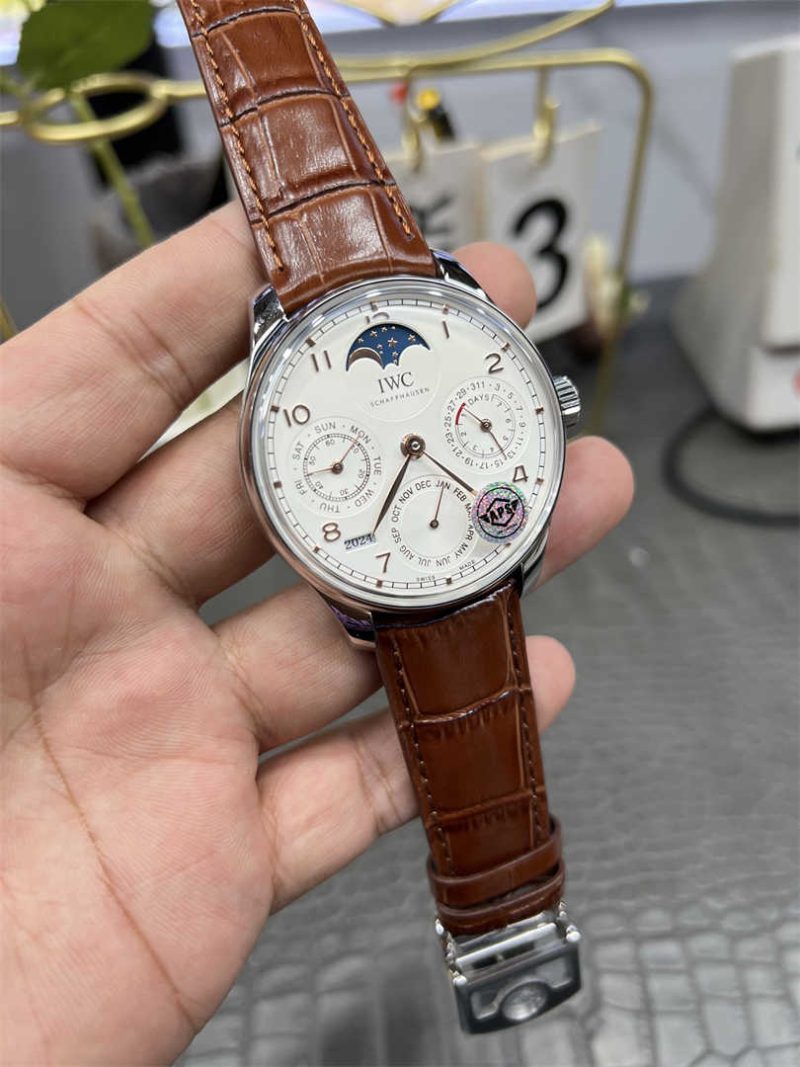 IWC Portuguese 1:1 Replica Watch – High-End Luxury Clone - Image 3