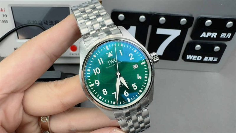IWC Mark XX Green Dial 1:1 Replica Pilot Watch - Image 3
