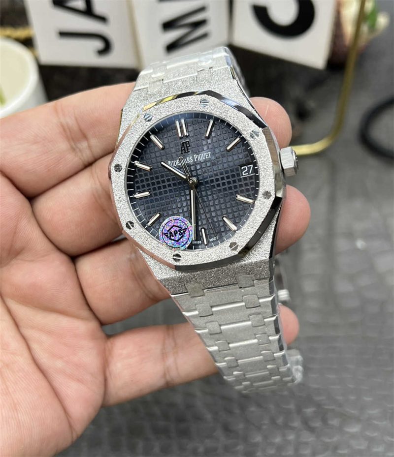 APS Factory Royal Oak 15500ST.OO.1220ST.01 Frosted Gold 1:1 Replica – 41mm Blue Dial - Image 4