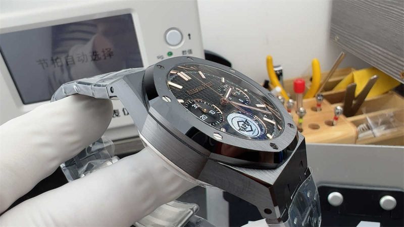 APS Factory Audemars Piguet Royal Oak 26240CE Full Black Ceramic 1:1 Chronograph Replica Royal Oak Selfwinding Chronograph 26240CE - Image 4