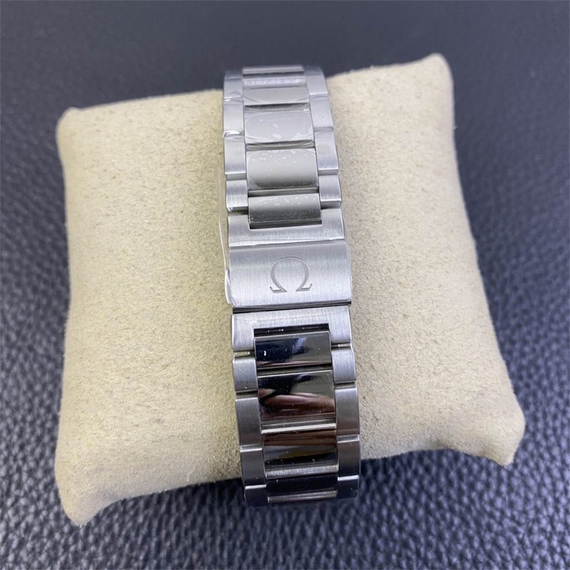 Omega Seamaster Aqua Terra 150M "Bumblebee" 1:1 Replica Watch - Image 4