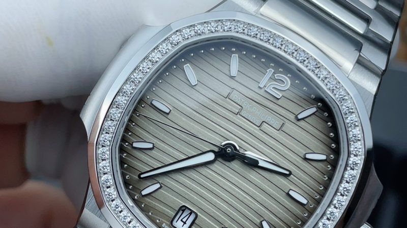 Patek Philippe Nautilus 7118 Grey Diamond Bezel Ladies 1:1 Replica Watch - Image 4