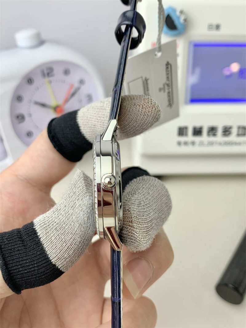 Women’s Watch Rendez-Vous 3468480 Blue Diamond Bezel 29mm 1:1 Replica - Image 4