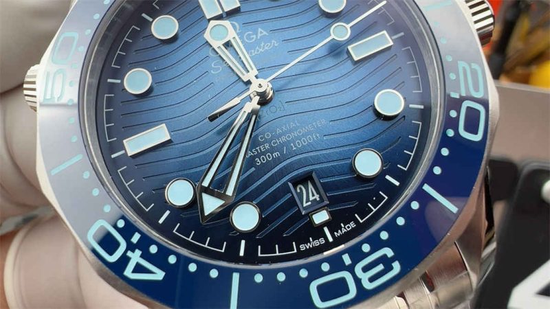 Omega Seamaster Diver 300M Summer Blue 210.30.42.20.03.003 1:1 VSF Replica Diver Watch - Image 4