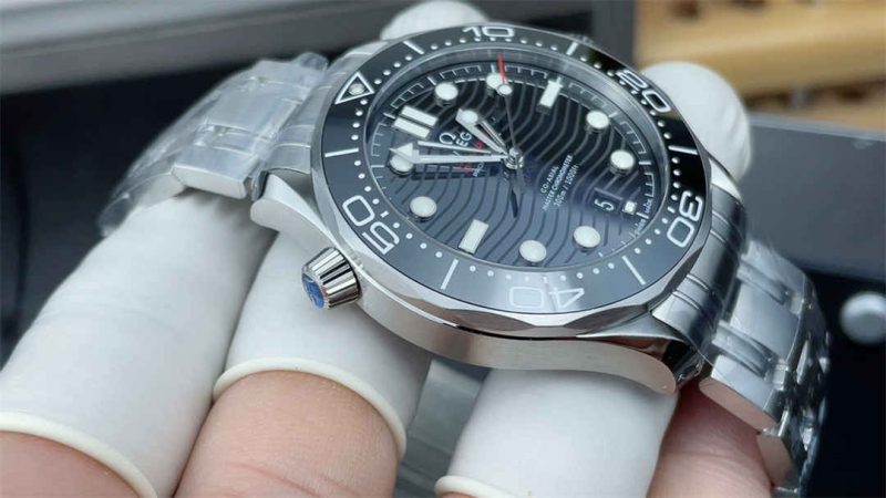Omega Seamaster Diver 300M 42mm 1:1 Replica – VSF Stainless Steel & Ceramic Diver - Image 4