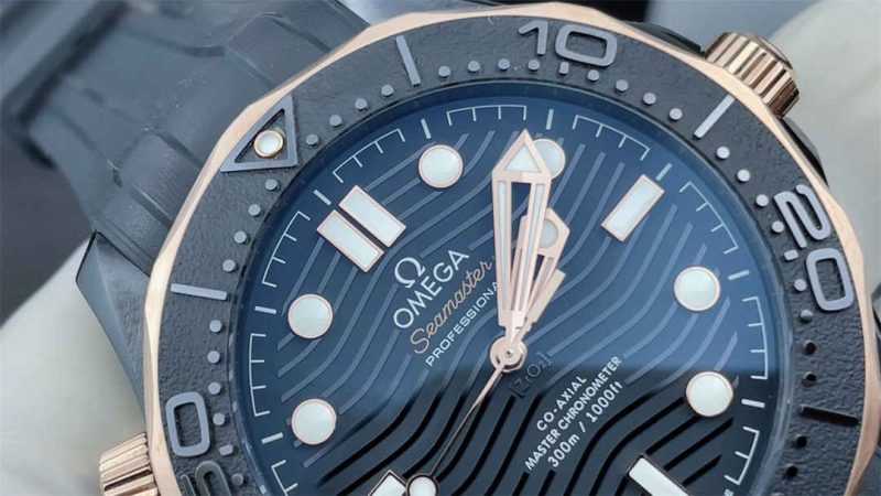 Omega Seamaster Diver 300M 43.5mm Black Ceramic Sedna Gold 1:1 Replica Homage - Image 4