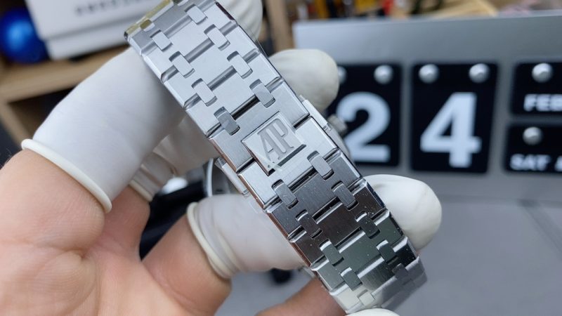 Audemars Piguet Royal Oak 15500ST.OO.1220ST.01 Blue – Premium APS 1:1 Replica Watch - Image 5