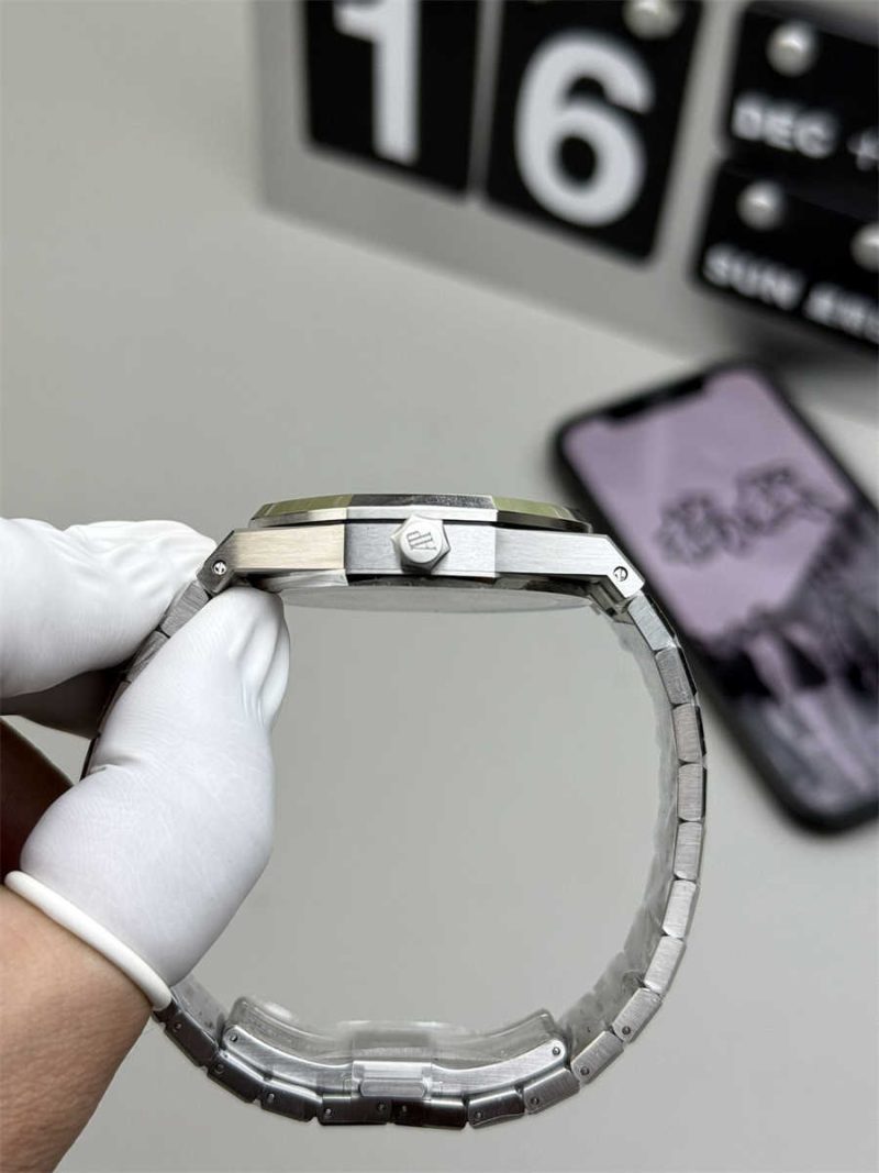 Audemars Piguet Royal Oak 15500ST 41mm 1:1 Replica Homage 15500ST.OO.1220ST.01 - Image 5