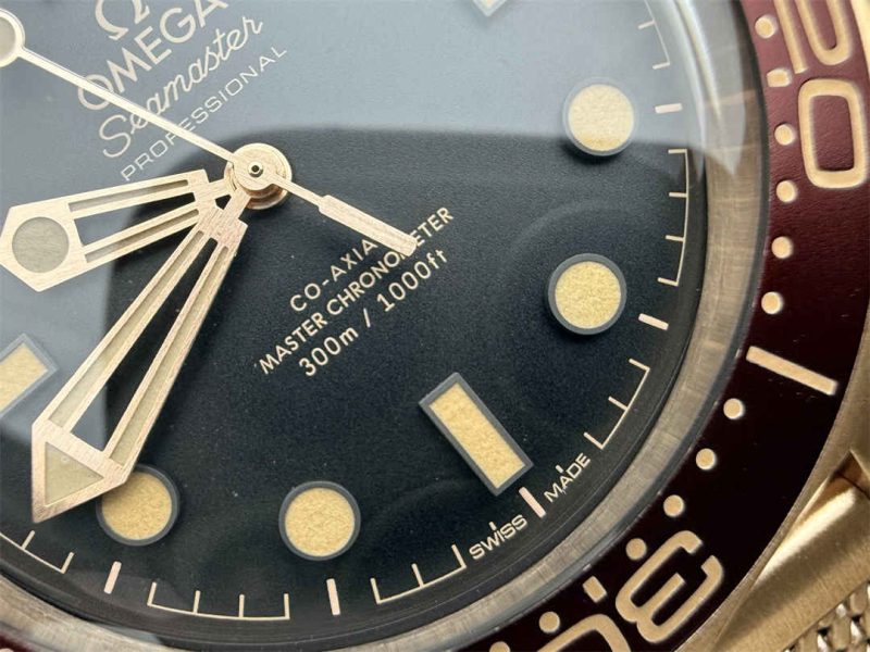 Omega Seamaster Diver 300M 007 Edition Burgundy 42mm – VS Factory 1:1 Replica Diver Watch - Image 5