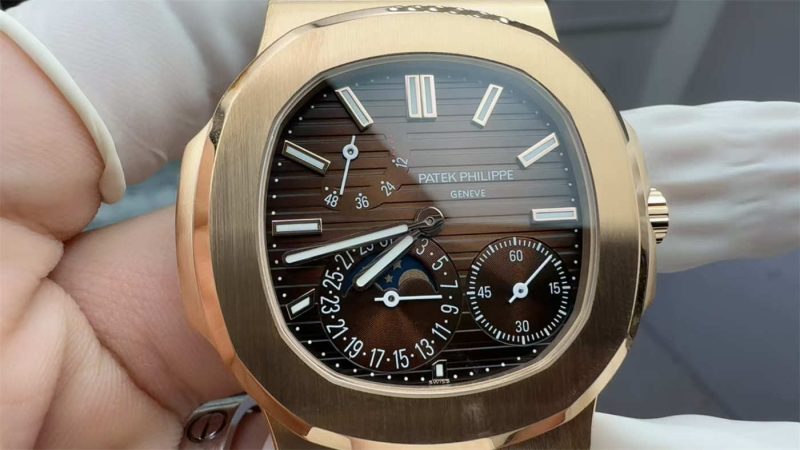 Patek Philippe Nautilus 5712/1R-001 Rose Gold Moonphase 1:1 Replica Watch - Image 5