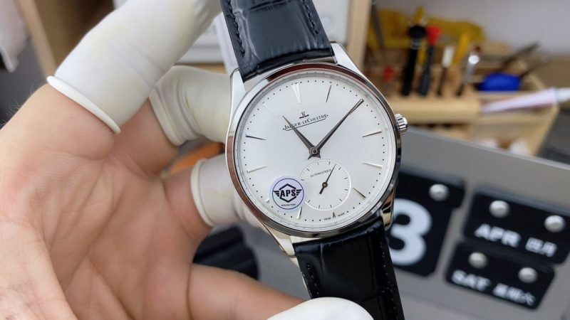 Jaeger-LeCoultre Master Control 1218420 39mm White Dial 1:1 Replica by APS Factory - Image 5