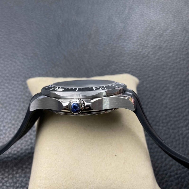 Omega Seamaster Diver 300M 007 Edition 42mm 1:1 Replica Diver Watch - Image 5