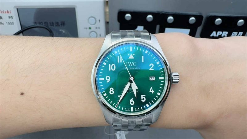IWC Mark XX Green Dial 1:1 Replica Pilot Watch - Image 5