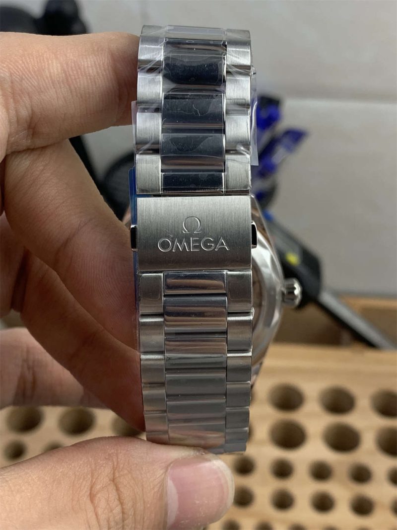 Omega Seamaster Aqua Terra 150M 41mm Black Dial Replica – 8900 Clone Movement - Image 6