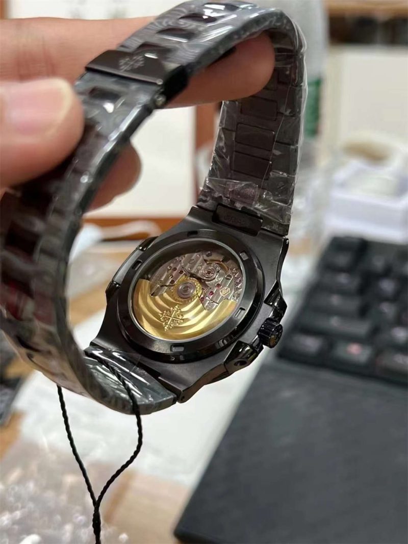 Patek Philippe Nautilus 5711 DIW Carbon 1:1 Forged Carbon Homage Replica - Image 6