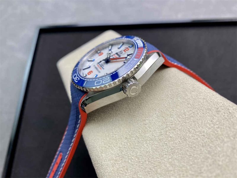 Omega Seamaster Planet Ocean 600M America’s Cup 43.5mm 1:1 Replica Diver Watch - Image 6