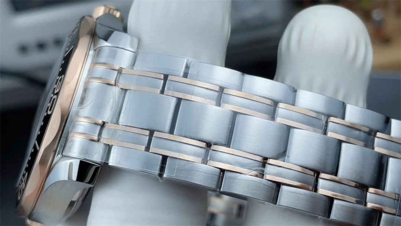 Omega Seamaster Diver 300M 42mm Steel & Rose Gold 1:1 Homage Replica Watch - Image 7