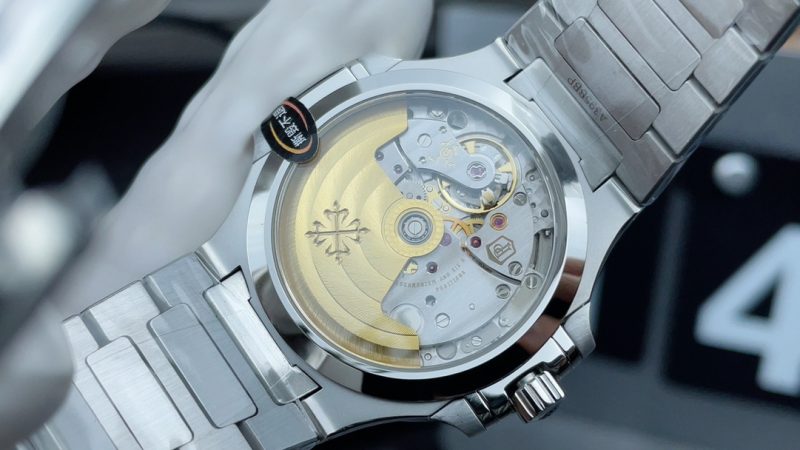 Patek Philippe Nautilus 7118 Grey Diamond Bezel Ladies 1:1 Replica Watch - Image 7