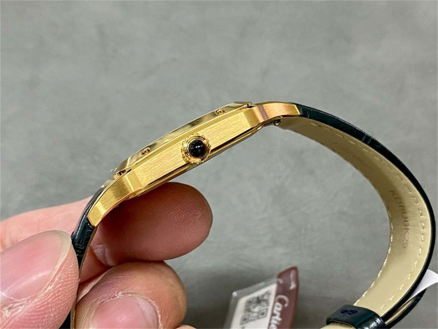 Where can I find fake replica watches? 6