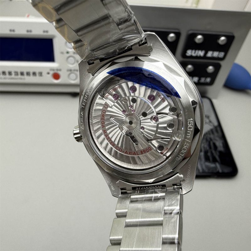 Omega Seamaster Aqua Terra 220.10.41.21.02.001 1:1 Replica Silver Dial 41mm Watch - Image 7