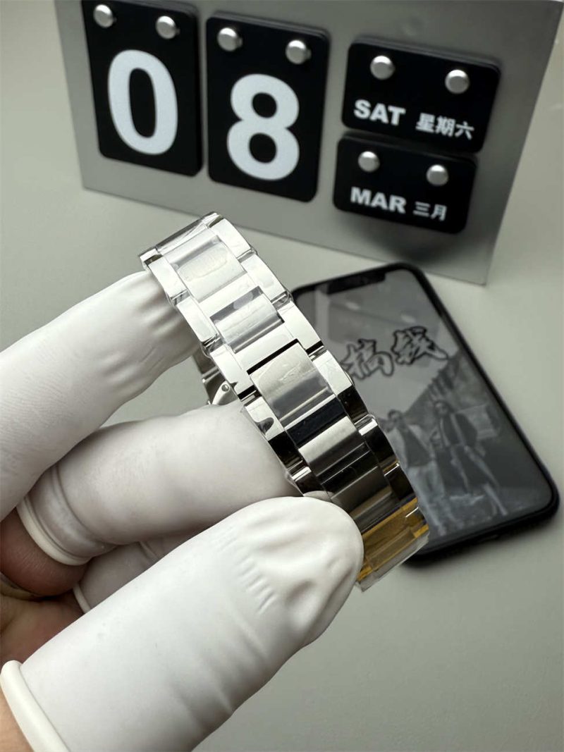 Cartier Ballon Bleu de Cartier 33mm Automatic 1:1 Replica by AF Factory - Image 8
