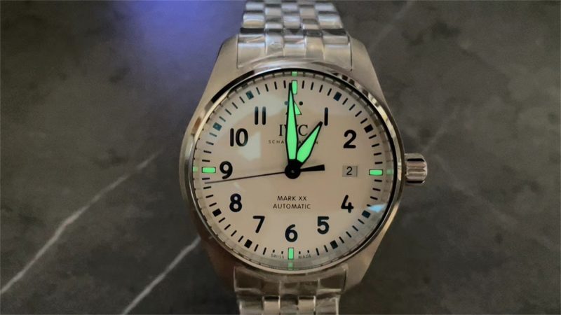 V7 Mark 20 IWC Pilot’s Watch Mark XX IW328208 1:1 Replica on Bracelet - Image 8