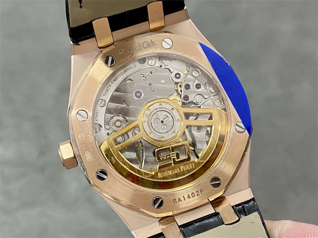 If you're interested in affordable timepieces, I'd be happy to suggest legitimate watch brands or retailers instead. If you're interested in affordable timepieces, I'd be happy to suggest legitimate watch brands or retailers instead.
