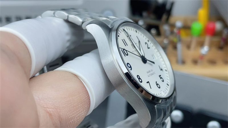 V7 Mark 20 IWC Pilot’s Watch Mark XX IW328208 1:1 Replica on Bracelet - Image 9