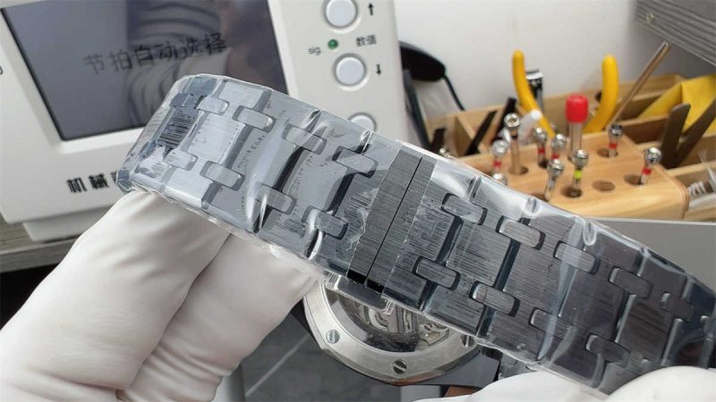 APS Factory Audemars Piguet Royal Oak 26240CE Full Black Ceramic 1:1 Chronograph Replica Royal Oak Selfwinding Chronograph 26240CE - Image 9