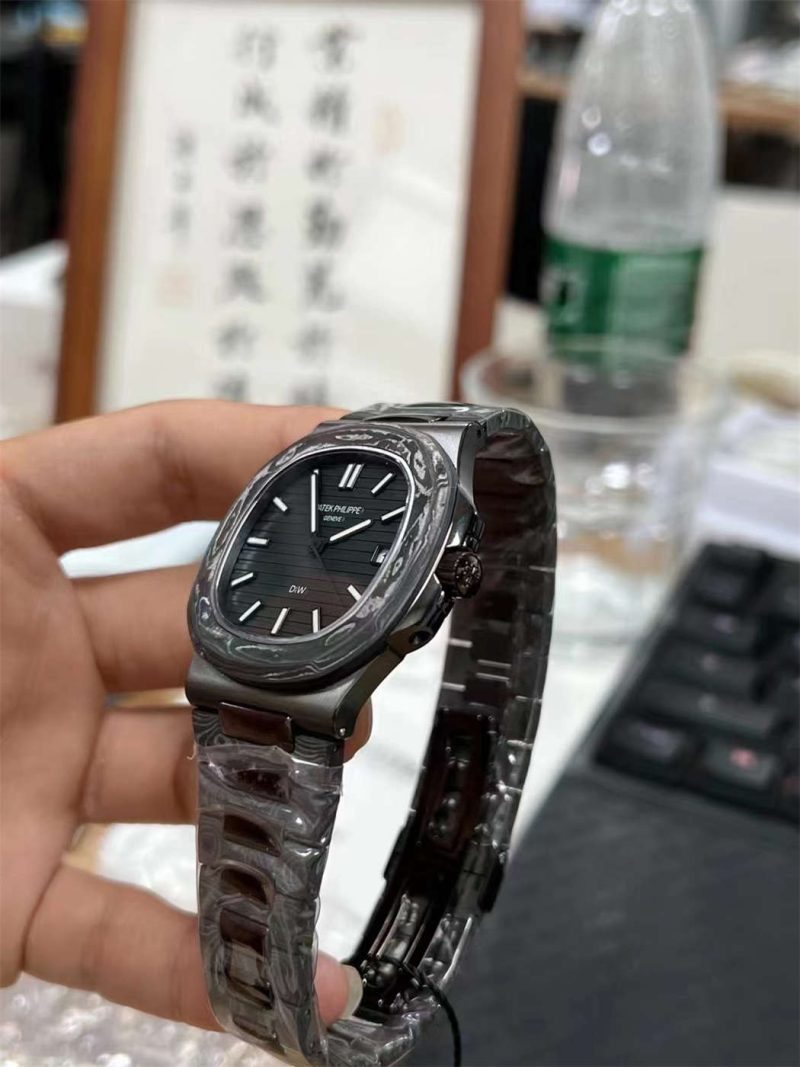 Patek Philippe Nautilus 5711 DIW Carbon 1:1 Forged Carbon Homage Replica - Image 9