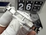 Vacheron Constantin Overseas 4520V/210A-B483 41mm 1:1 Replica Watch - Image 9