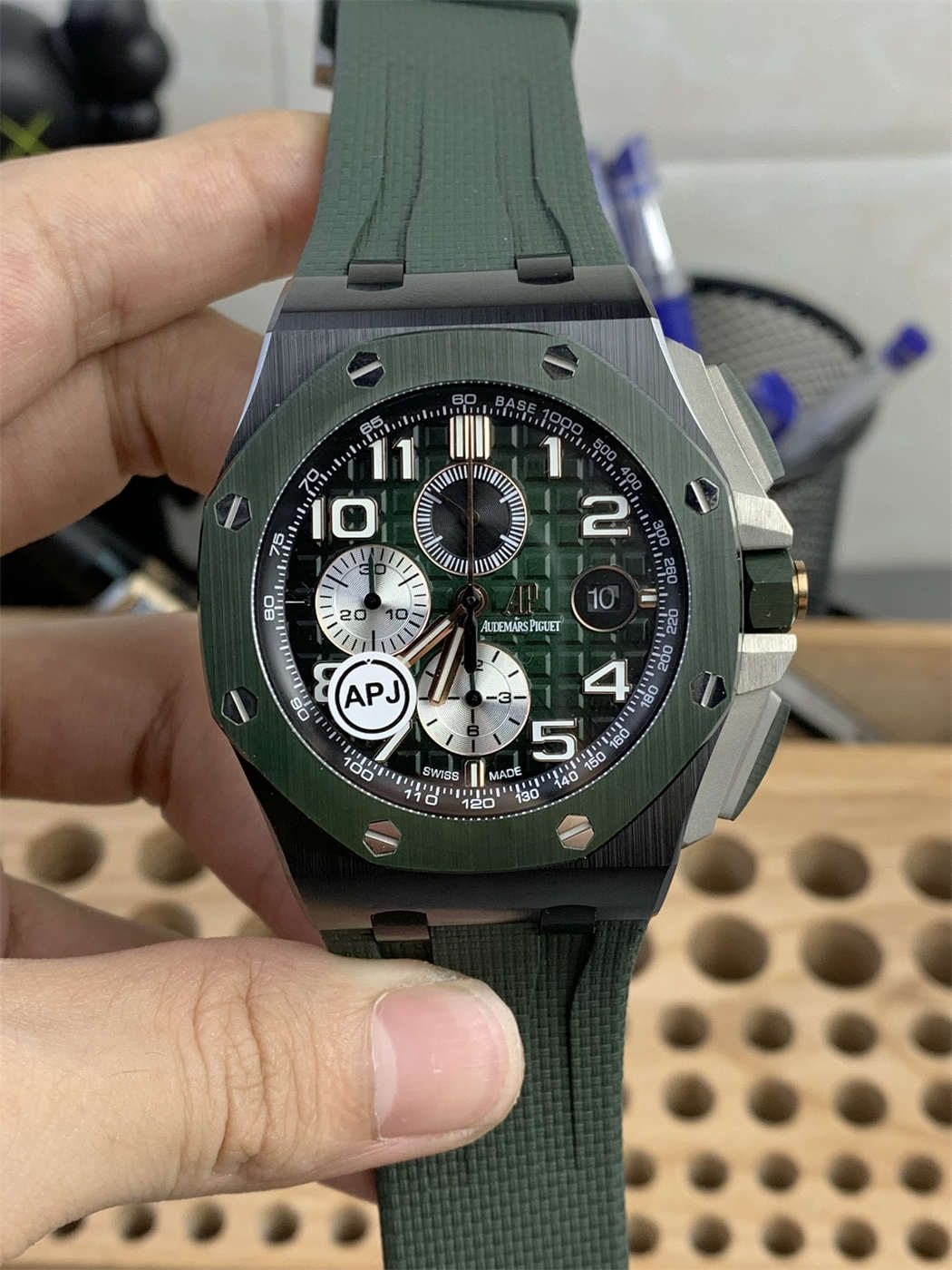 Audemars Piguet Royal Oak Offshore 26405CE.OO.A002CA.01 44mm Green Dial 1:1 Replica