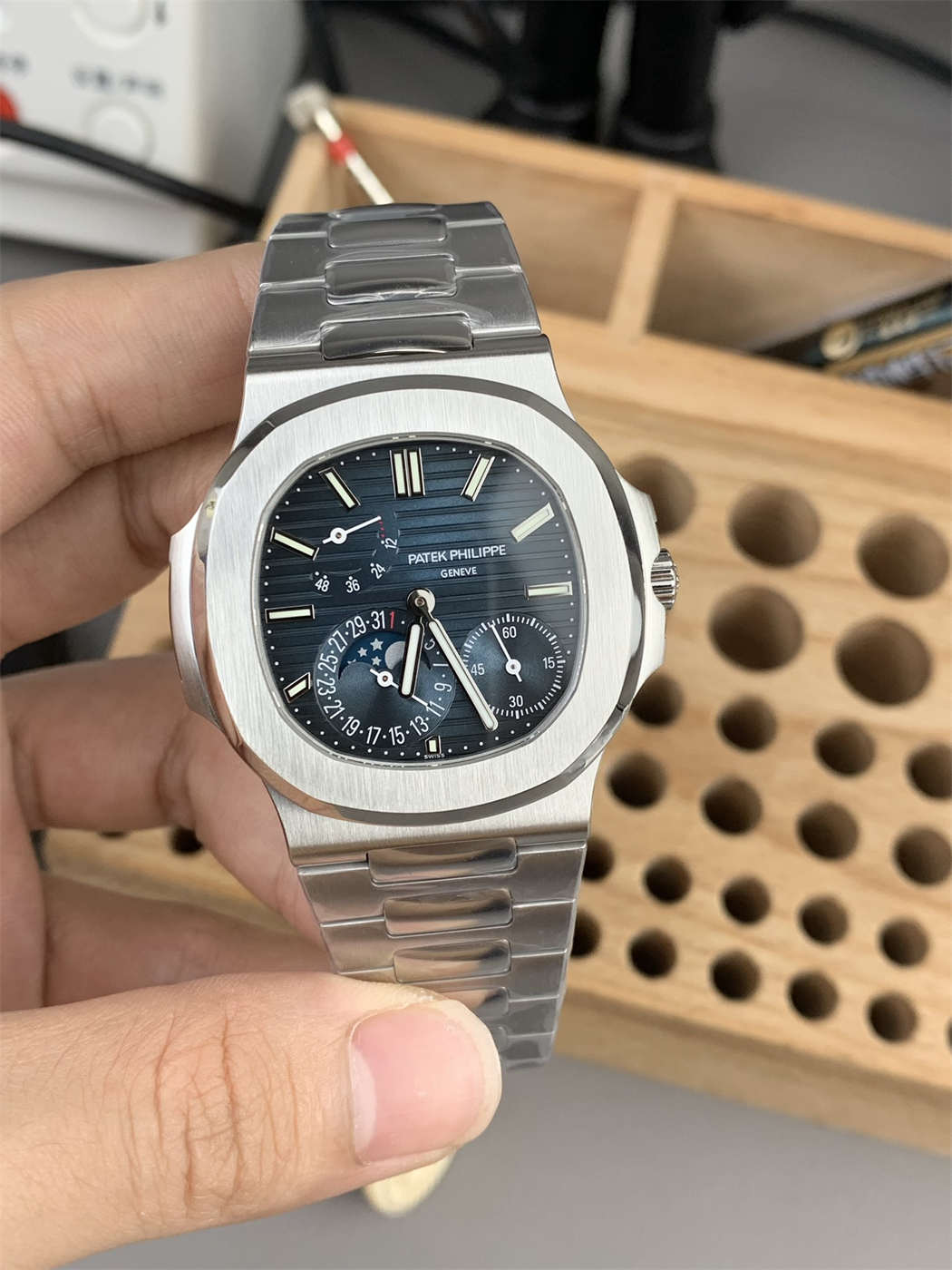 Patek Philippe Nautilus 5712/1A-001 PPF V3 Replica Blue Dial