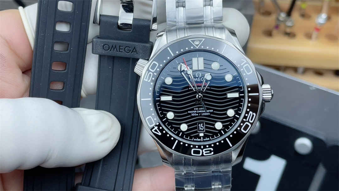 Omega Seamaster Diver 300M 42mm 1:1 Replica – VSF Stainless Steel & Ceramic Diver